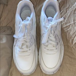 Never worn Nike air max sneakers